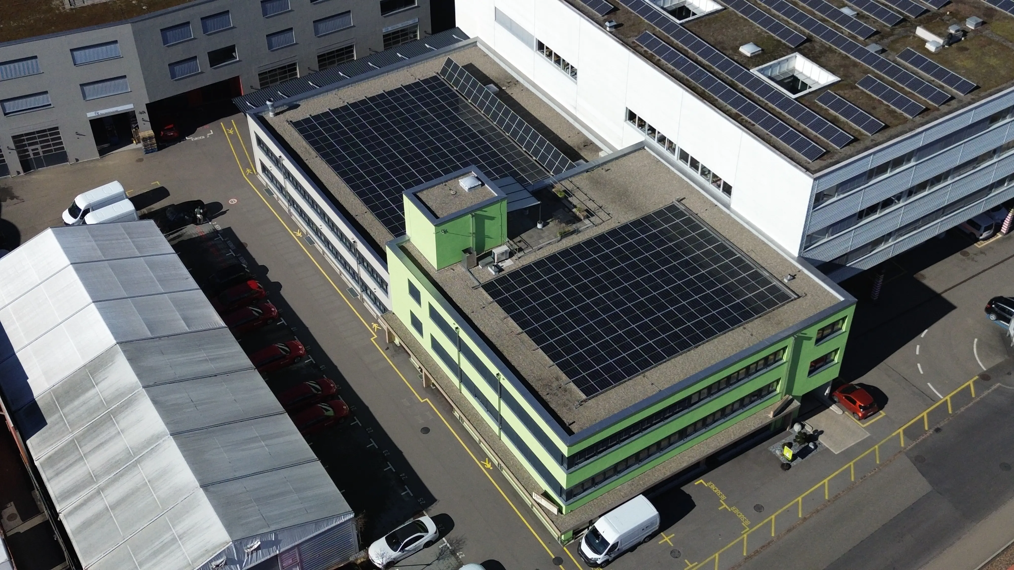 Photovoltaikanlage der Hirt Schreinerei AG
